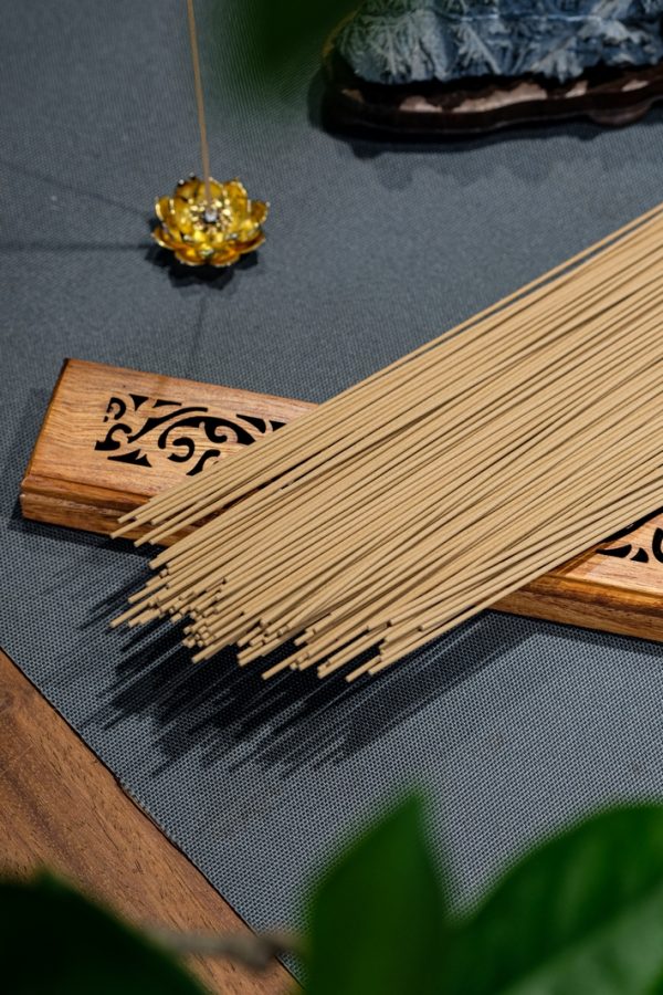 NHANG TRẦM HƯƠNG KHÔNG TĂM CÁT TƯỜNG HƯƠNG