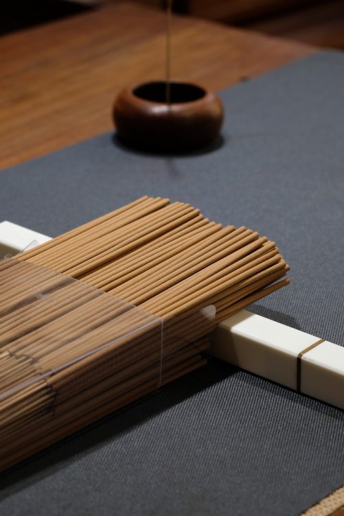 NHANG TRẦM CÓ TĂM (20CM)