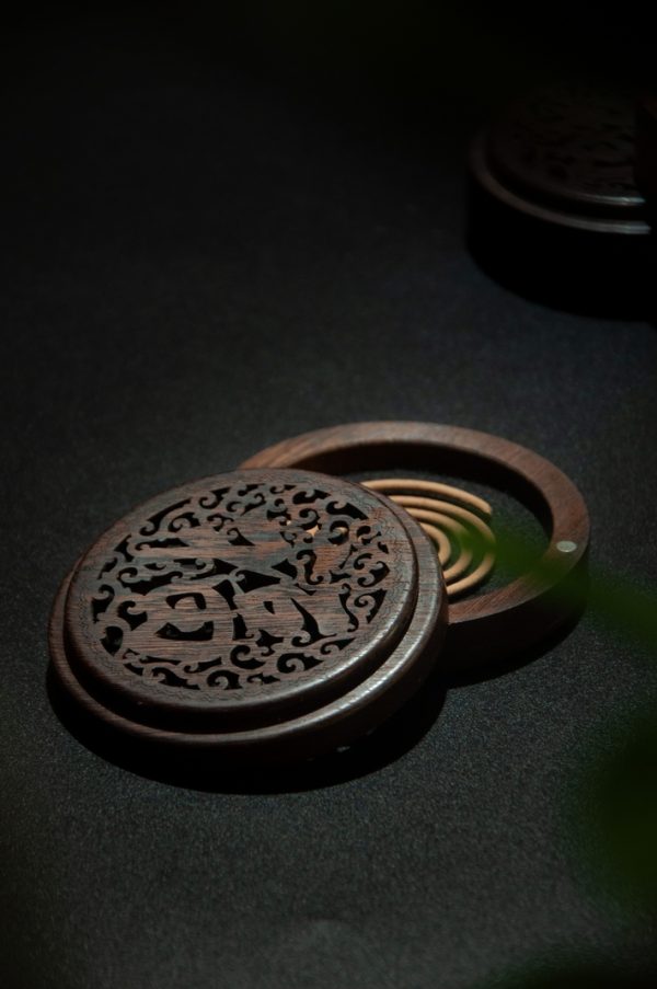 HỘP GỖ ĐỐT NHANG TRẦM NÉN