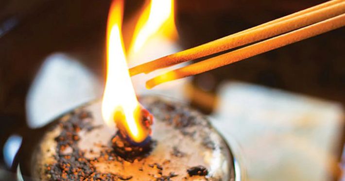 Lựa chọn tối ưu cho việc thắp hương tại khu chung cư
